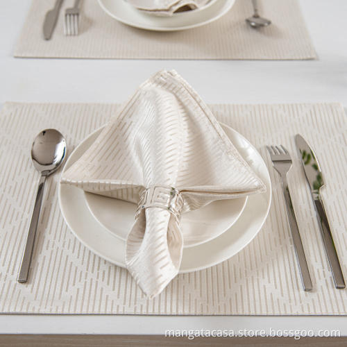 Elegante Servietten eignen sich für Restaurants